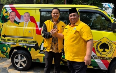 Ketum PP AMPG Serahkan Mobil Operasional Pembersih Rumah Ibadah kepada AMPG DKI Jakarta