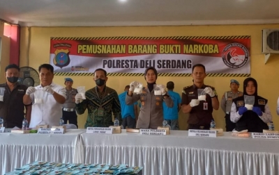 Pemusnahan Sabu 1,2 Kg di Polresta Deliserdang: Dihancurkan di Air Mendidih hingga Disaksikan 3 Tersangka