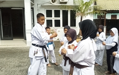 SPN Hinai Dukung Dojo Singa Wampu, Cetak Karateka Muda Berkarakter