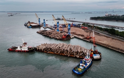 Pelindo Multi Terminal Catat Kinerja Positif pada Semester I 2026