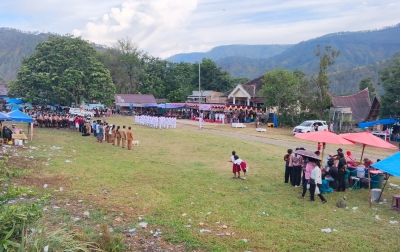 Camat Sianjur Mula-mula Marah Saat Penurunan Bendera, Warga Kecewa