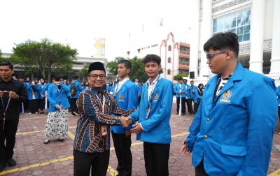 Rektor Berangkatkan 460 Mahasiswa  KKN Tematik Literasi, UMSU Miliki SDM yang Siap Selenggarakan di 100 Tempat