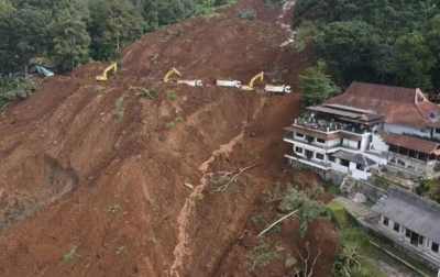 Xi Jinping Kerahkan Tim Penyelamat Banjir Bandang di Perbatasan Nepal - China, 384 Wisatawan Hilang