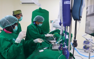 Pertama di RSUD Deli Serdang, Dokter RS Adam Malik Dampingi Operasi Coiling Aneurisma