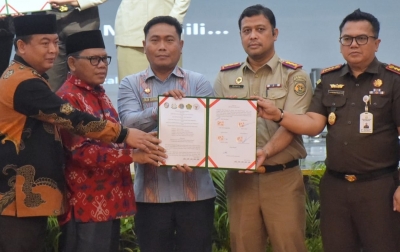 Dukung Percepatan Sertifikasi Tanah Wakaf, Wakil Bupati Deli Serdang Teken MoU