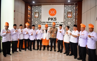 Resmikan Rumah Advokasi Hukum PKS Sumut, Presiden PKS AMY: PKS Siap Menjembatani Aspirasi Masyarakat
