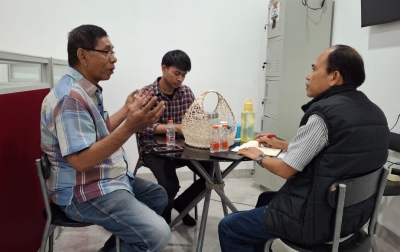 Rumah Berdinding Papan, Kuliah Anak Terancam Putus Harapan: Tangis Ayah di Medan Terganjal Desil Tinggi