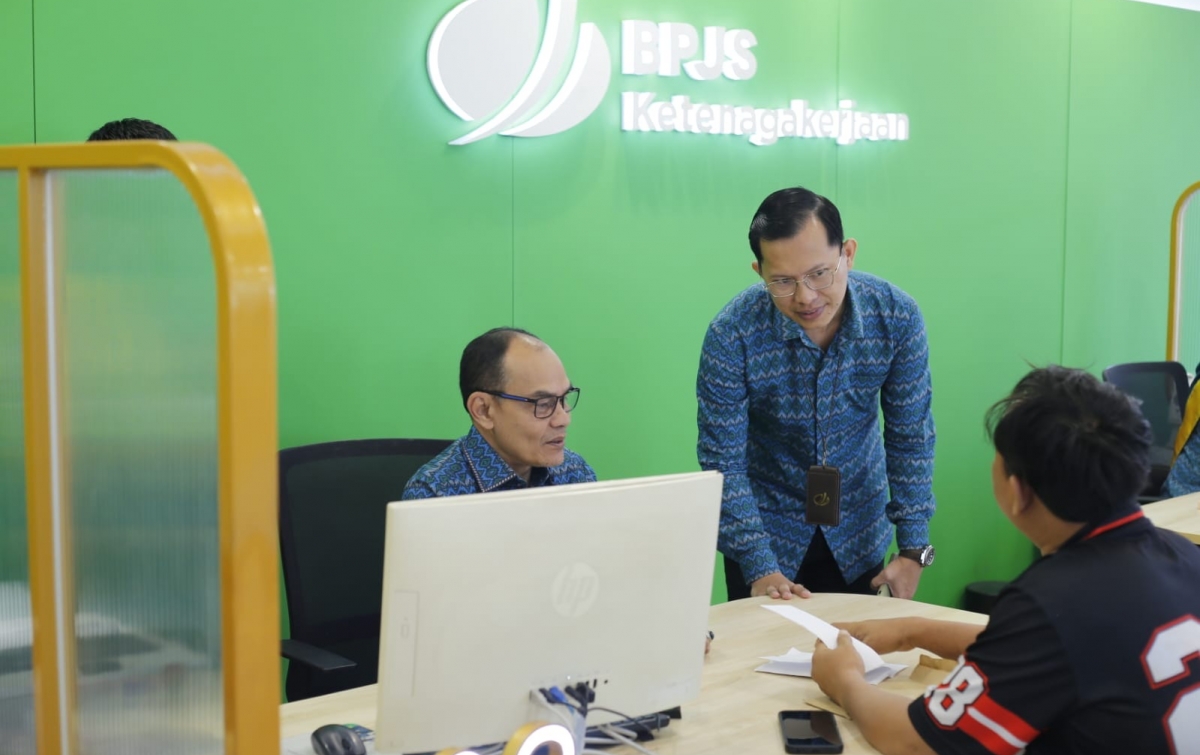 Jajaran Manajemen BPJS Ketenagakerjaan Medan Utara Jemput Bola Layani Peserta di Hari Pelanggan