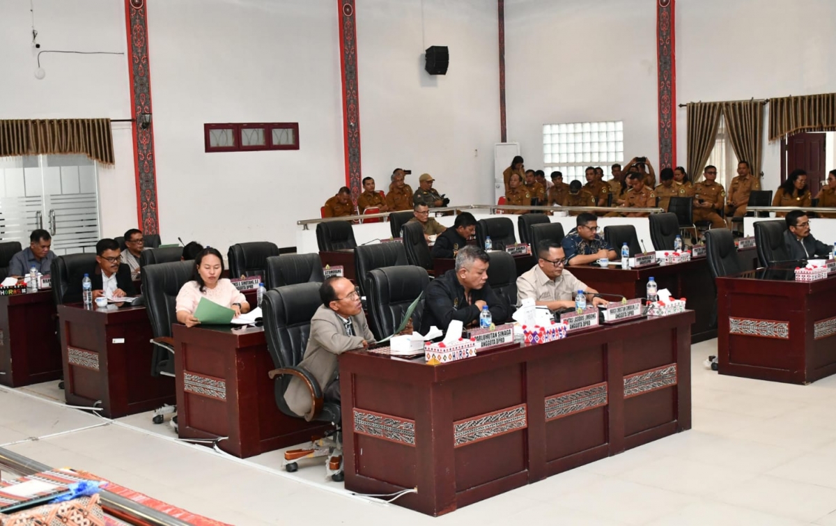 Bupati Samosir Sampaikan Nota Pengantar P-KUA dan P-PPAS 2026, Pendapatan Daerah Naik Rp71 Miliar