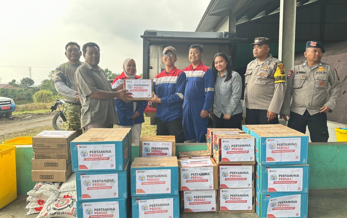 Elnusa Petrofin Salurkan Bantuan Darurat Bagi 650 Pengungsi Erupsi Gunung Sinabung