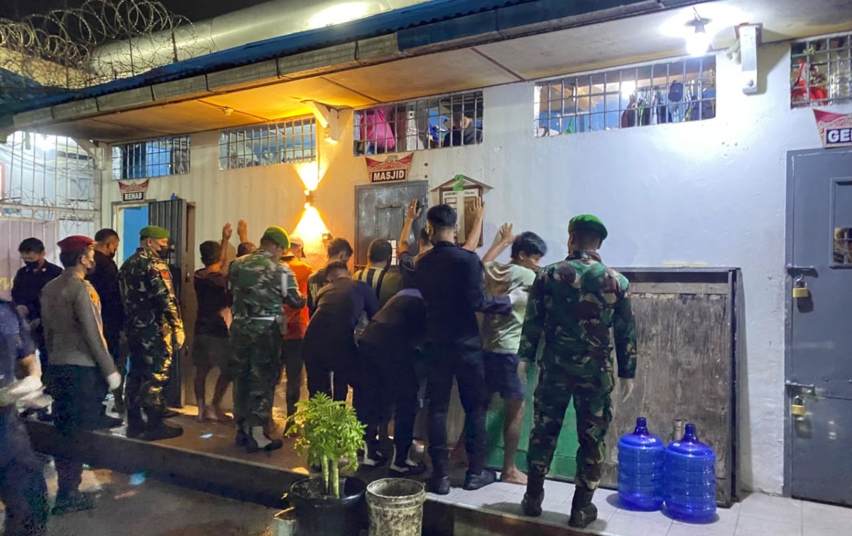 Garis Keras Berantas Halinar, Tim Gabungan Sisir Seluruh Blok WBP Rutan Tarutung