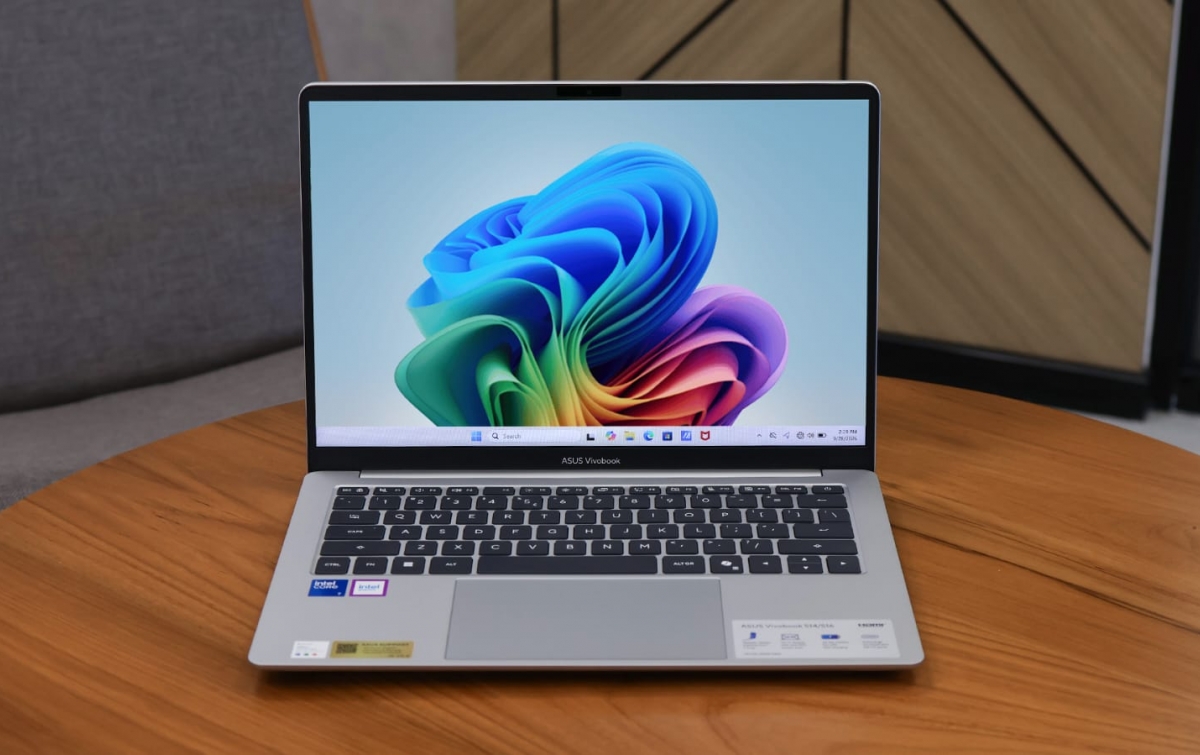 Era Laptop AI, Vivobook S14 Hadirkan Produktivitas dan Mobilitas Berjalan Bersamaan