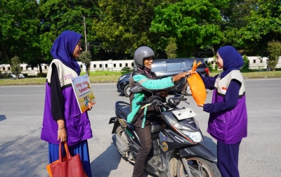 BMM Hadir untuk Pejuang Aspal, Berikan Beasiswa dan Paket Kesehatan