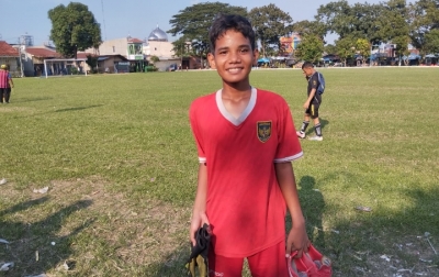 Antar SSB Mabar Putra U-13 Juara Soeratin, Raja Pardede Kiper Masa Depan