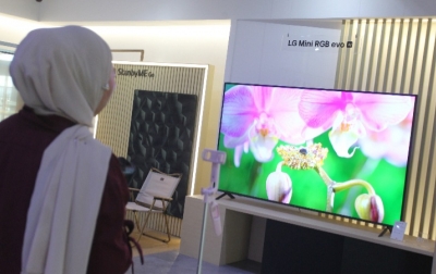 LG Perkenalkan MRGB evo AI, Tawarkan Presisi Warna Tertinggi Buah Kontribusi Pusat R&D LG di Indonesia