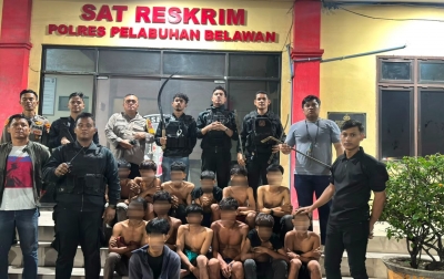 Tim Macan Polres Pelabuhan Belawan Tangkap 13 Pemuda Terkait Geng Motor dan Tawuran, Sita Ketapel hingga Sajam