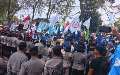 Buruh Kepung DPRD Sumut, Desak RUU Ketenagakerjaan Pro Buruh