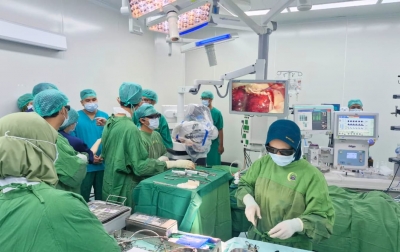RS Adam Malik Dampingi Operasi Clipping Aneurisma Perdana di RSU Haji Medan