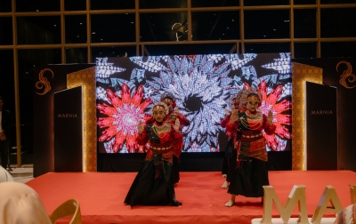 UKM Seni Tari UDI Tampil di Penutupun Next-D dan Peluncuran MARNIA Beauty