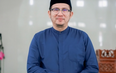 Asroi: Pujian Lewat Pantun Jangan Jadi Jebakan Kekuasaan