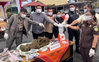 Wujud Komitmen Penegakan Hukum, Kejaksaan Negeri Karo Musnahkan Barang Bukti Perkara Inkracht