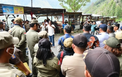 Pembongkaran Bangunan Liar di Menara Pandang Tele Kondusif