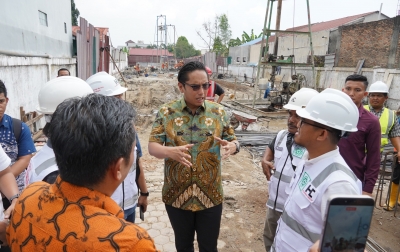 Rico Waas Rombak Puskesmas Rengas Pulau Jadi Dua Lantai