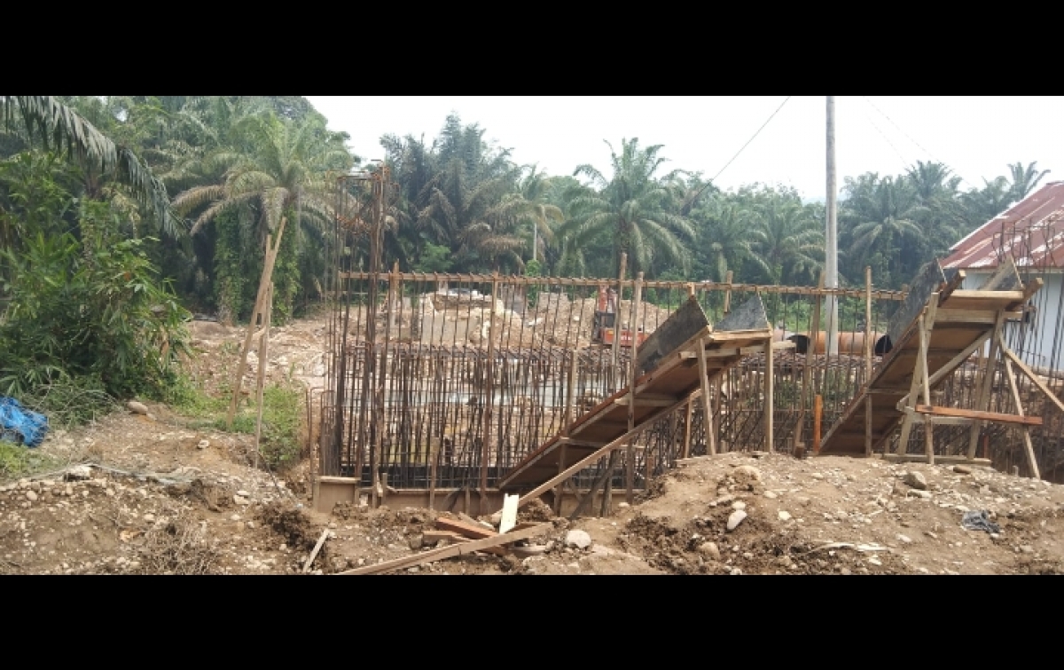 100 Hari Pasca Teken Kontrak, Abutment Jembatan Batang Bulu Baru Berbiaya Rp 13,8 M Belum Terbangun
