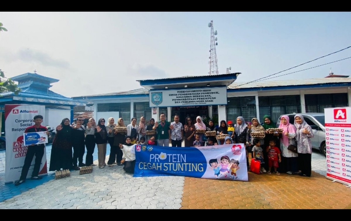 Tekan Stunting di Asahan, Alfamidi Salurkan 7.200 Butir Telur untuk Puluhan Anak
