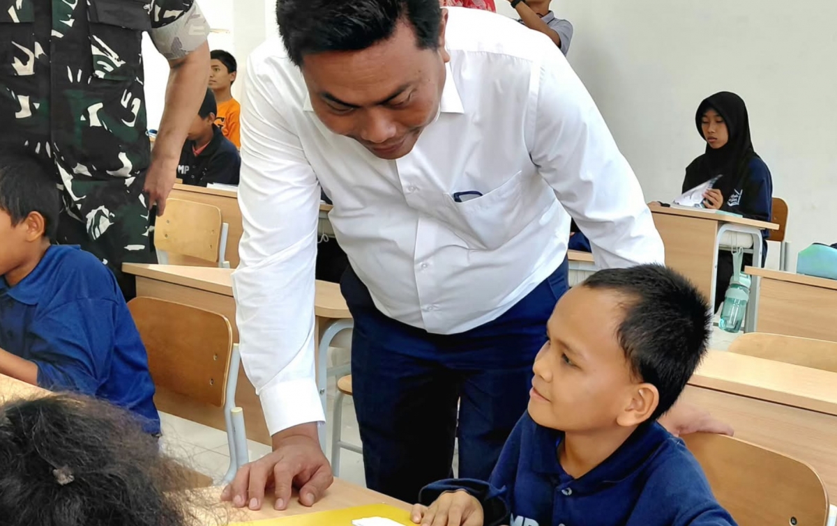 Wakil Bupati Deli Serdang Lom Lom Suwondo Tinjau Sekolah Rakyat