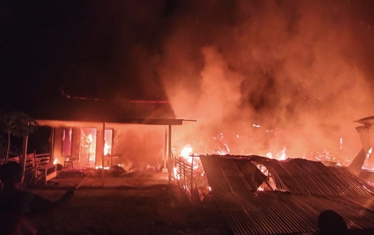 4 Rumah Hangus Terbakar di Pasir Mbellang Dairi