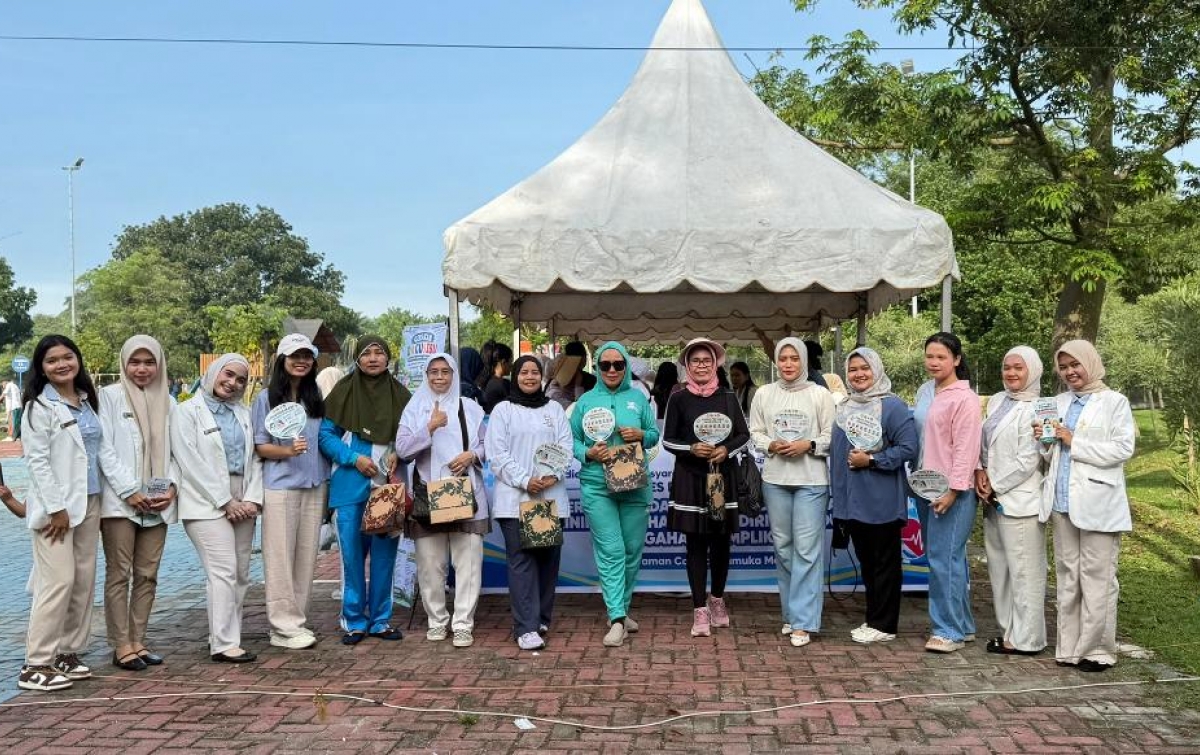 Skrining Kesehatan Gratis, Apoteker Inkes Deli Husada Diserbu Warga Usai Olahraga di Taman Cadika