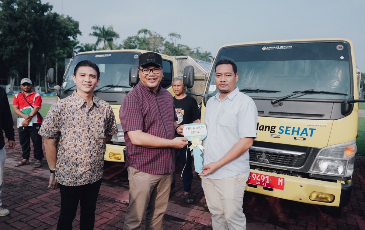 43 Armada Pengangkut Sampah Disalurkan ke 13 Kecamatan di Deli Serdang