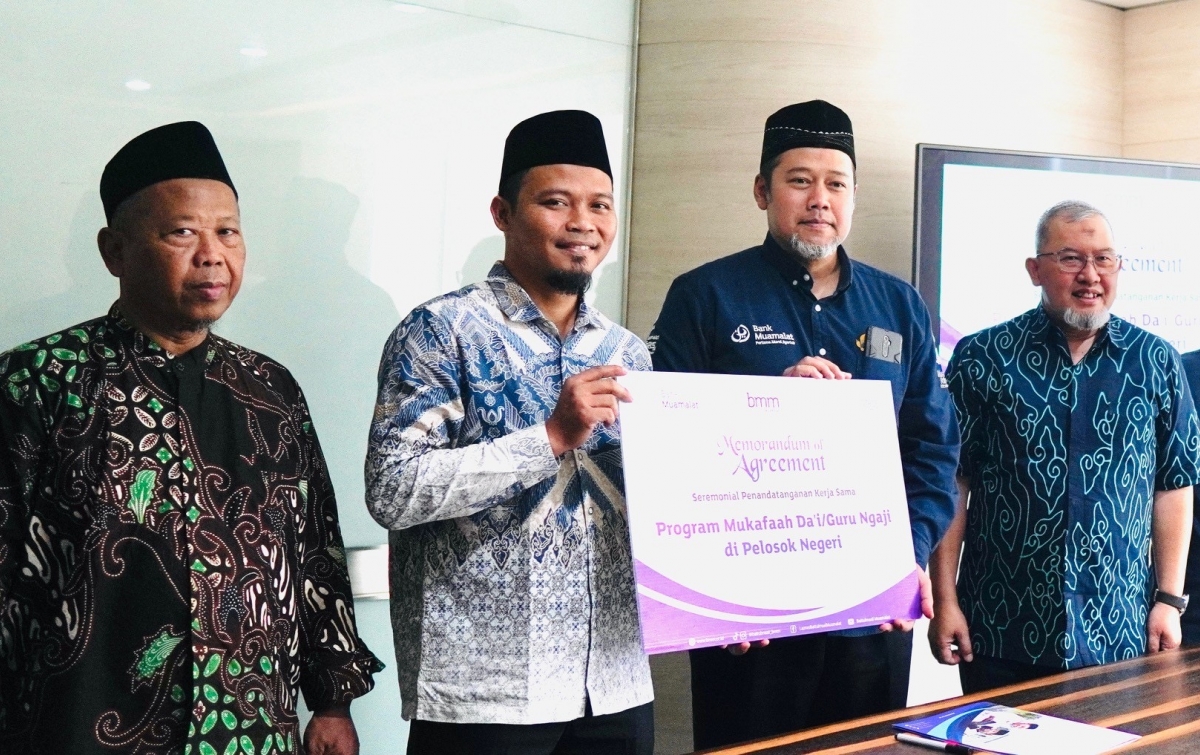 Bakti untuk Negeri, Bank Muamalat dan BMM Hadirkan Senyum bagi Guru Ngaji di Pedalaman