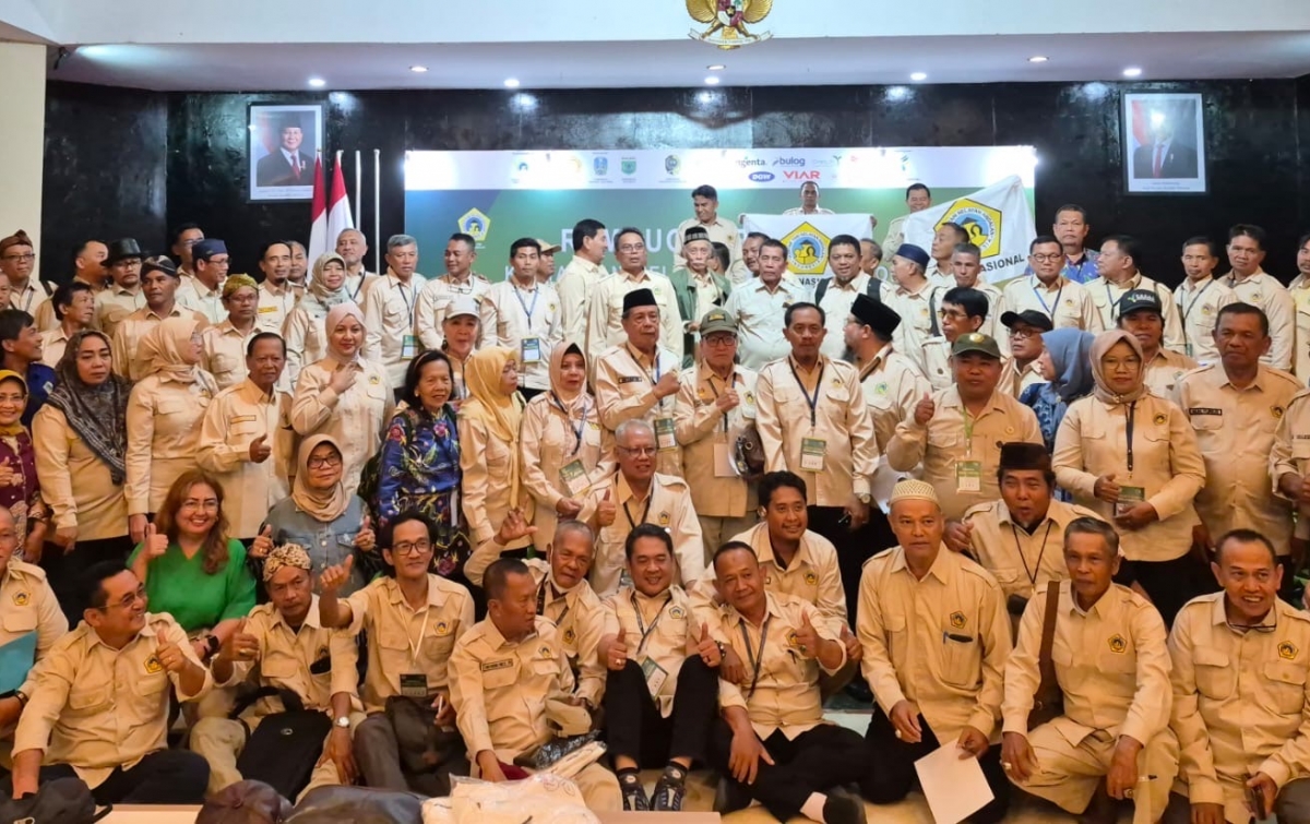 KTNA Apresiasi 2 Tahun Prabowo, Acungkan 2 Jempol untuk Mentan Amran: Swasembada Pangan Tercapai Setahun