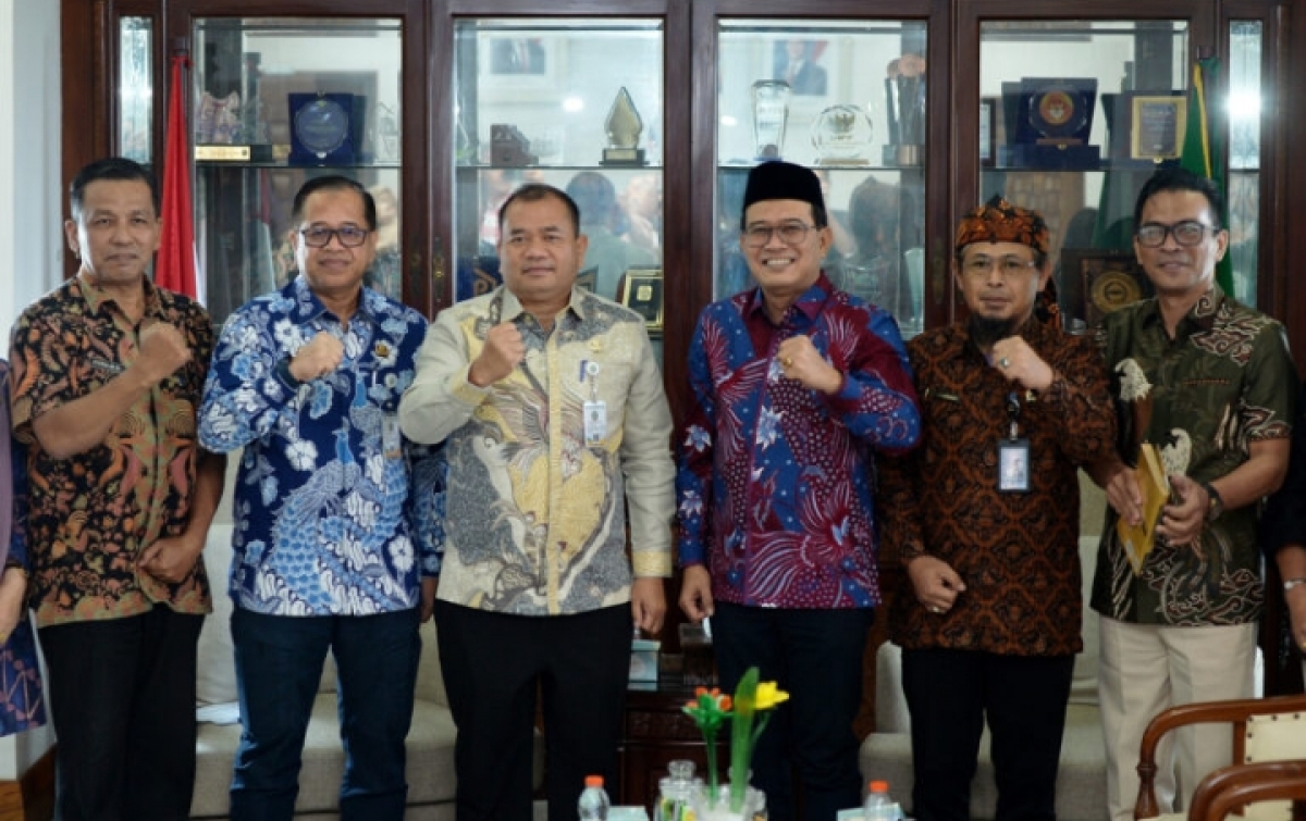 Penrad Siagian Soroti Listrik Nias hingga Pemangkasan TKD Rp1,134 Triliun