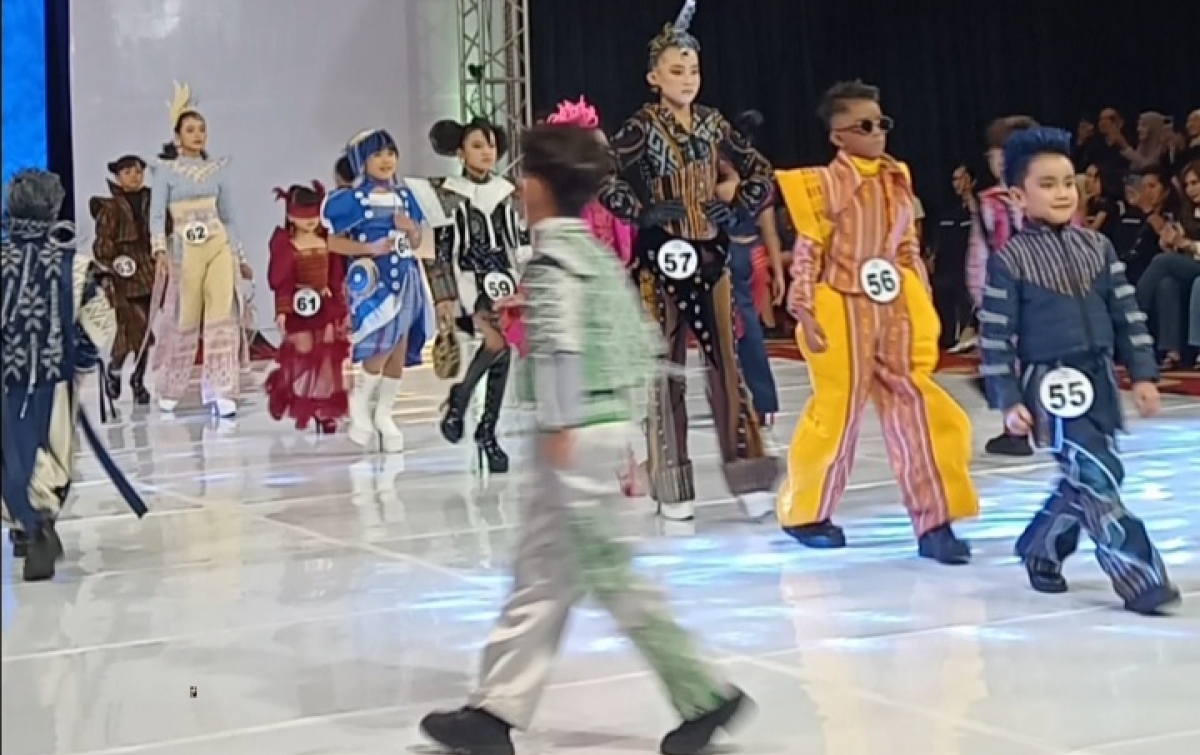 Yapmode Fashion Festival ke-8 x Sumut Fashion Tendance 2026 Angkat Pesona Laut melalui Karya Fashion Kreatif