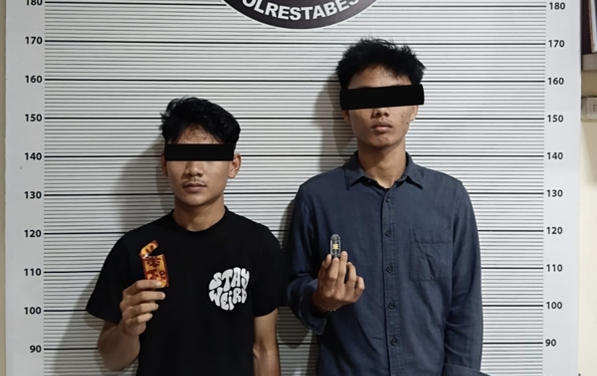 Kompak Edarkan Pod Getar Hingga Ekstasi,   Dua Pemuda Diringkus Satres Narkoba Polrestabes Medan