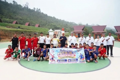 Buka Pertandingan Futsal Tingkat SMP, Bupati: Bukan Cari Kemenangan, Tapi Ajang Persahabatan