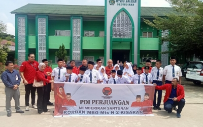 Terdampak Keracunan MBG, 21 Siswa MTsN 2 Asahan Terima Tali Asih dari PDI Perjuangan