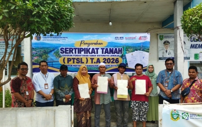 BPN Madina Serahkan 1.100 Sertifikat Tanah kepada Warga, Target PTSL 2026 Tuntas