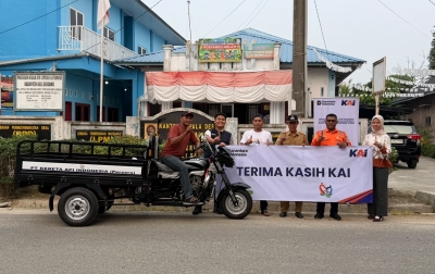 Dari Ambulans hingga Kursi Sekolah, KAI Sumut Perkuat Fasilitas Sosial dan Rumah Ibadah Warga Sekitar Jalur Rel