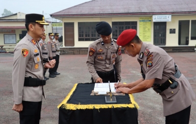 Kapolres Dairi Lantik 2 PJU, Iptu Parlindungan Lumbantoruan Kasat Narkoba