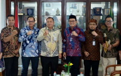 Penrad Siagian Soroti Listrik Nias hingga Pemangkasan TKD Rp1,134 Triliun