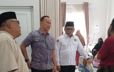 Kakan Kemenag Deliserdang Kunjungi Santri Korban Keracunan, Saripuddin Daulay: Wujud Keprihatinan dan Tanggungjawab 