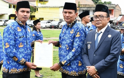 Peringati Hari Sumpah Pemuda ke-98, Pemkab Samosir Serahkan 781 SK PPPK Paruh Waktu