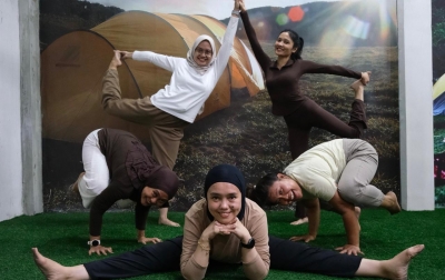 Keringat, Napas, dan Komunitas: Serunya Diary of Yoga di Jantung Kota Medan