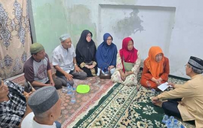 Tingkatkan Silaturahim, Alumni SMPN 12/14 dan SMAN 9/10 Medan Serahkan Dana Belasungkawa Untuk Keluarga Almarhummah Aida Ekayani