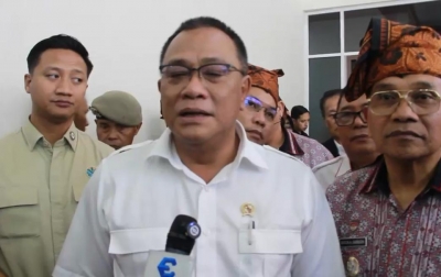 Pemerintah Turun Tangan! Menteri LH Bentuk Tim Audit Usut Pencemaran Danau Toba