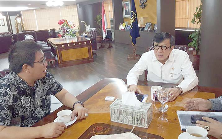 harus-mendidik-dan-bangun-nalar-publik
